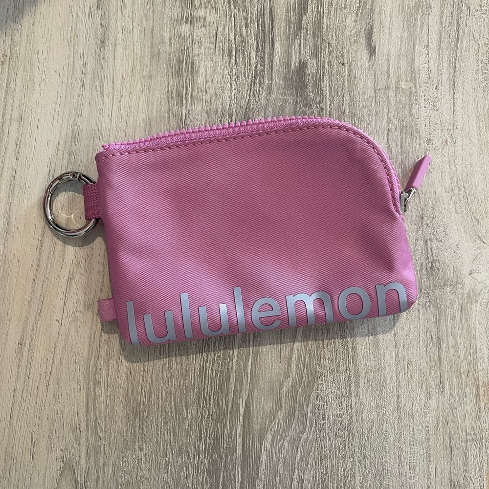 Lululemon card pouch - Picture 2 of 4